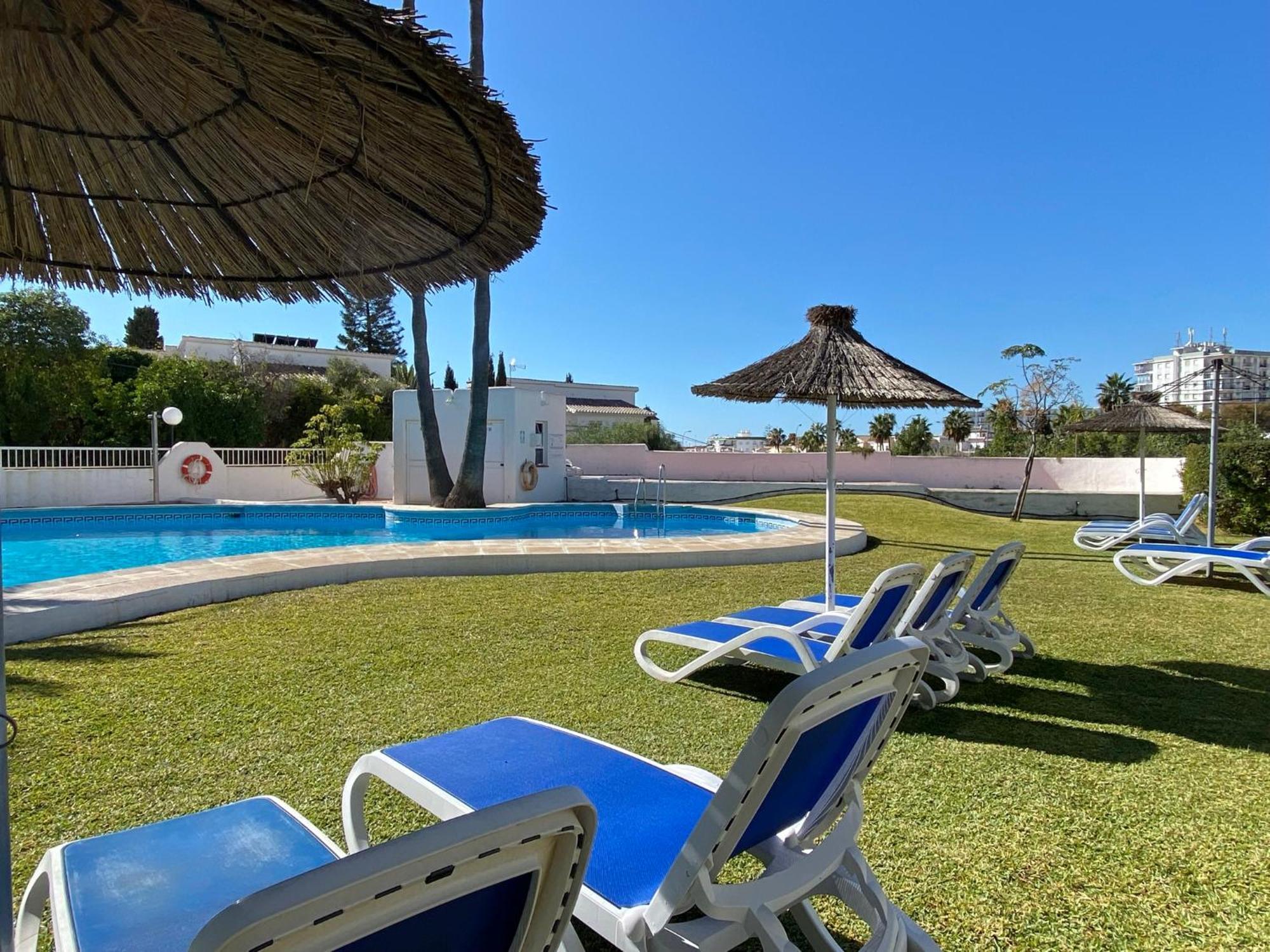 Paraiso Blanco 16A Apartments Casasol Nerja Szoba fotó